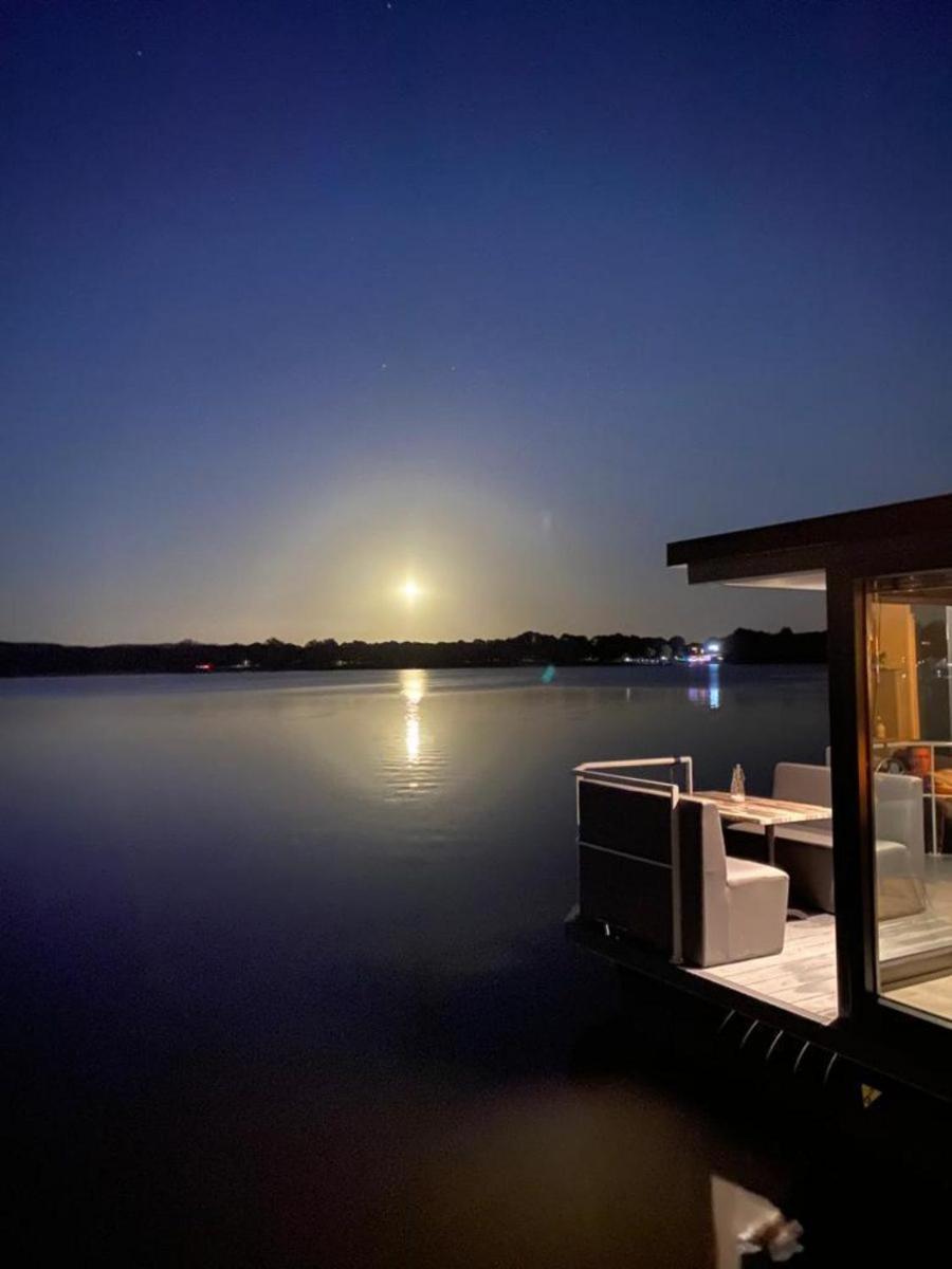 Houseboat Marina Mookerplas 4-6 Persons Plasmolen Exterior foto