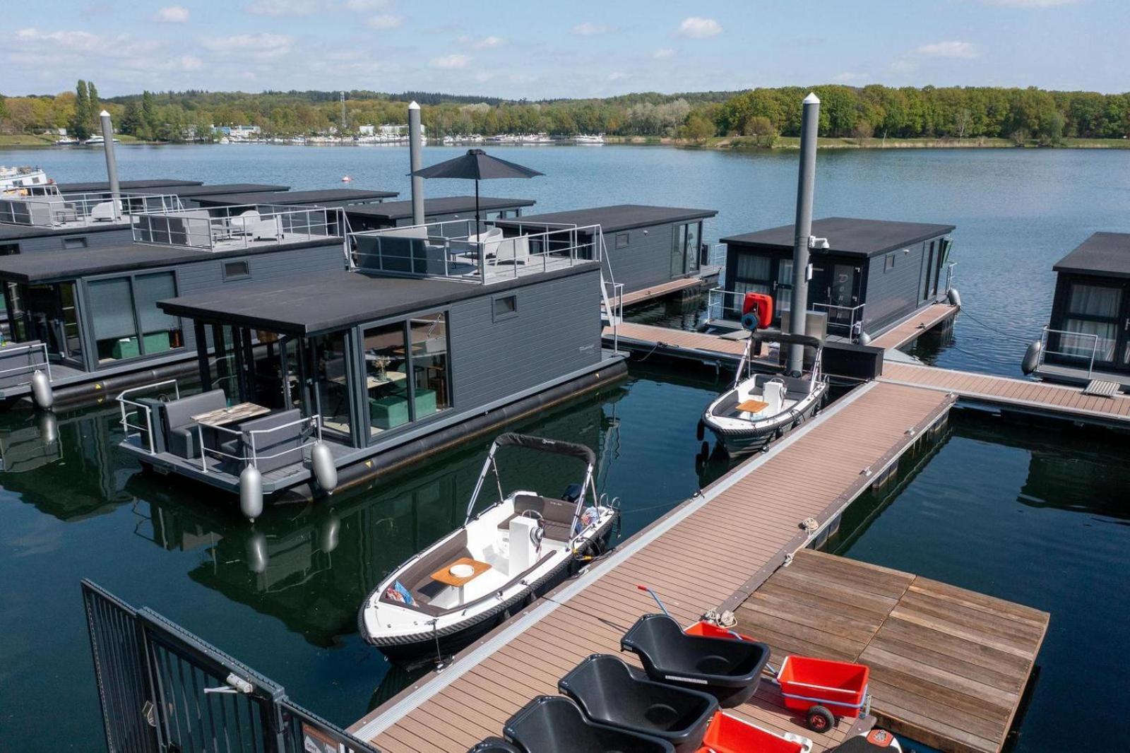 Houseboat Marina Mookerplas 4-6 Persons Plasmolen Exterior foto