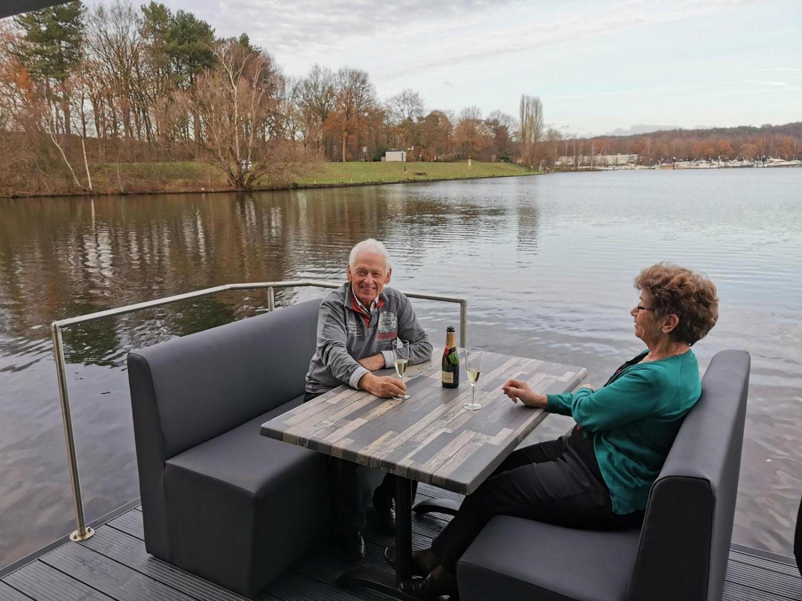 Houseboat Marina Mookerplas 4-6 Persons Plasmolen Exterior foto